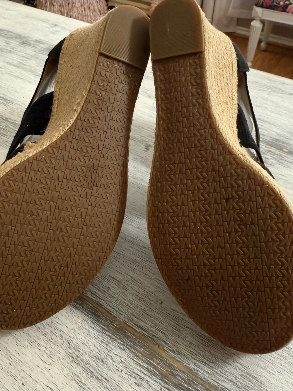 MICHAEL Michael Kors Black Platform Wedge Sandals Gold Zipper Detail size 9M